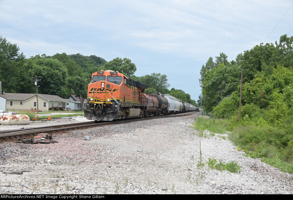 BNSF 7766